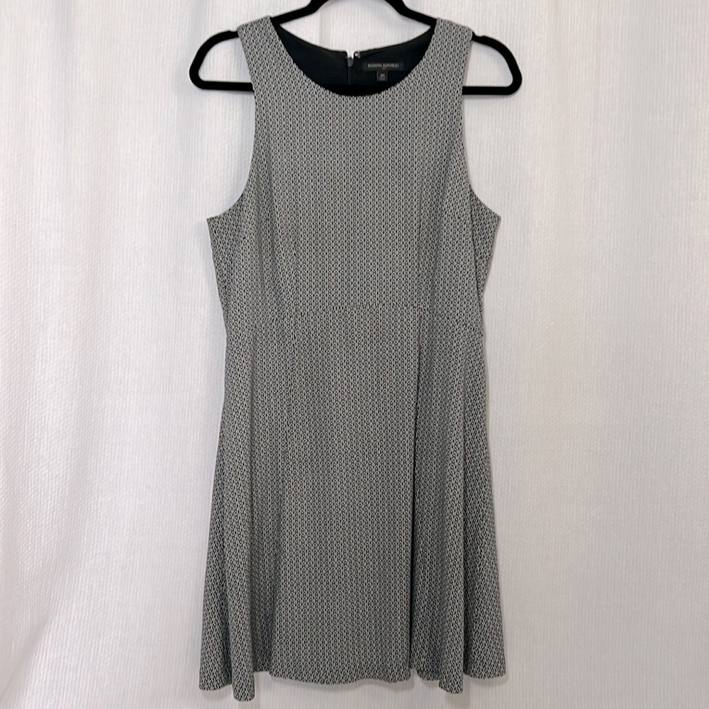 Banana Republic Factory sleeveless black & white geometric pattern midi dress 10